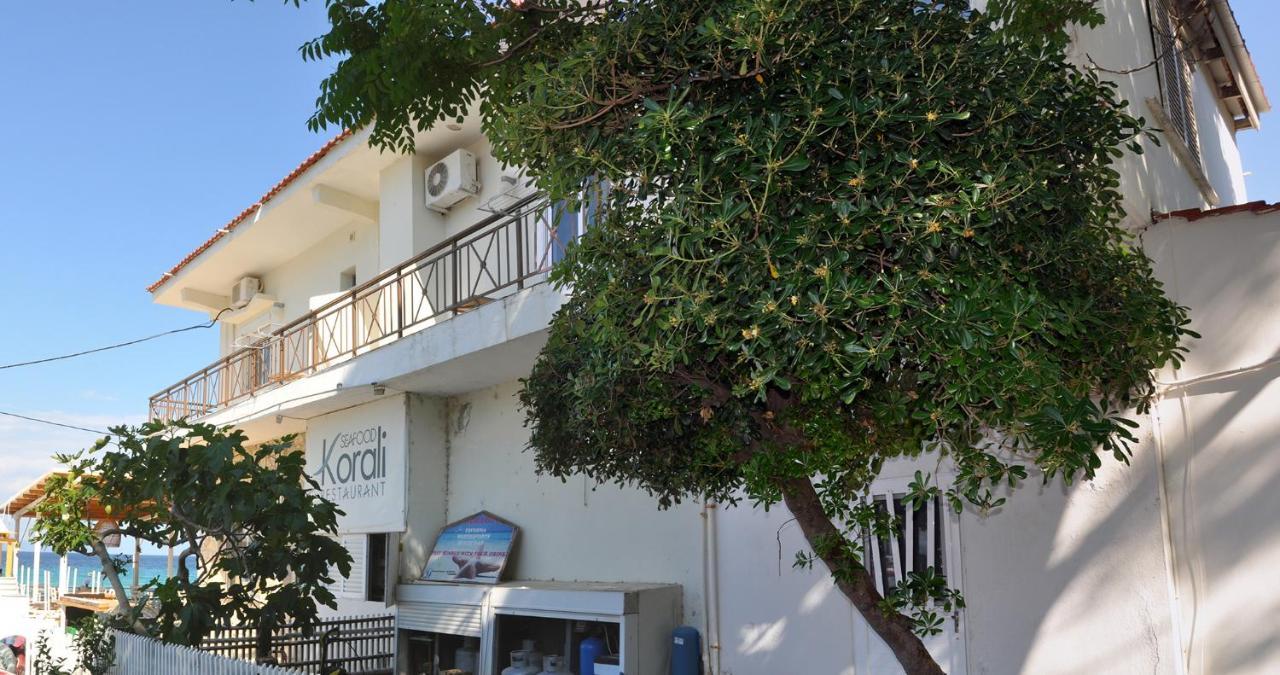 Coralli Beach Studios-Apartments Kallithea  Extérieur photo