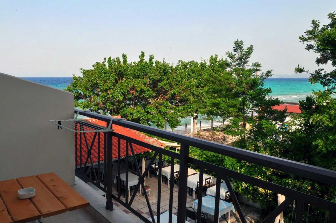 Coralli Beach Studios-Apartments Kallithea  Extérieur photo